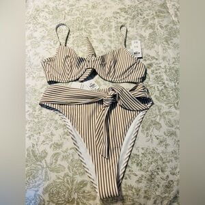 NWT Abercrombie & Fitch 2 pc bathing suit
